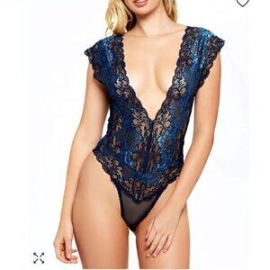 iCollection-Lingerie-Lace-Teddy-Small